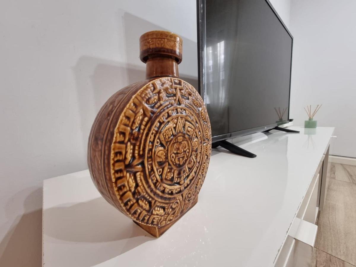 Carolinas Suit Apartment Alicante Luaran gambar